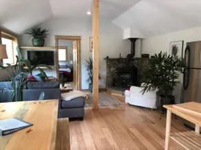 Mt. Shasta hand crafted Guest House - Image 2