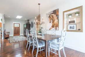 Charming Contemporary 3-4 bedroom Country Home - Image 3