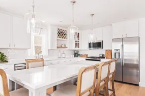 Luxury 5BR Custom Home 200 Feet From The Bay Beach - Image 3