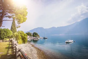 Villa am See mit privatem Garten und Pool. 180 ° Blick auf den See und die Insel - Image 2