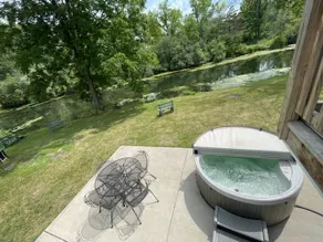 Canalside Tranquility - Image 5