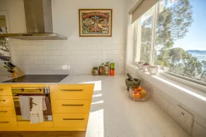 Sandy Bay Townhouse - Image 3