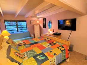Beautiful Townhouse awaits you. - Image 4