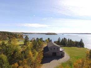 Maine House (Rossport by the Sea)-Overlooking Bay - Image 3