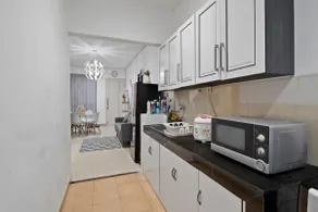Affordable Cozy Home Away from Home - Image 3