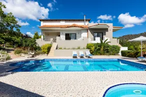 Alonia Villa, piscine de 50m2, piscine pour enfants, proche des commerces! Vues magnifiques! - Image 2