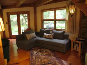The Woods House, 40 secluded acres & speedy wifi! - Image 2