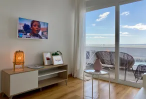 Lisbon South Bay modern apartment with river view - Image 4