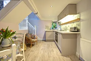 Holiday Cottages and North Star Apartment - Image 2