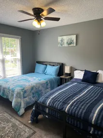 Home away from Home! Spacious 3 BR, Retreat!* - Image 5