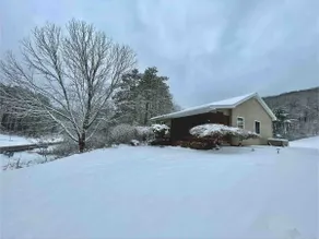 Country Cabin in a Perfect Location! - Image 2