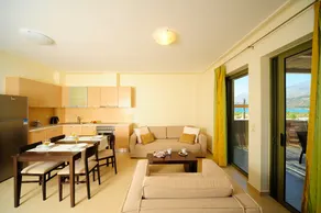 Apartment with 2 Bedrooms - Image 4