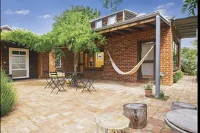 Modern & 1860s. Beautiful Casa and courtyard. - Image 3