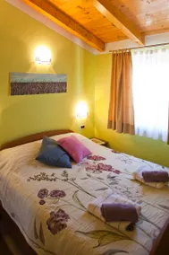 RODELO ROMÁNTICO DE CASA CON VISTA EXTRAORDINARIA - Image 5
