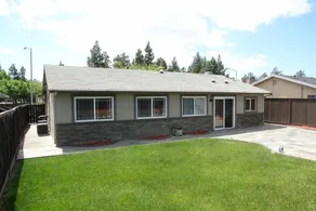 2 bd/1ba attached house N San Jose w/ free parking - Image 4