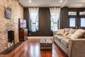 Beautiful and Spacious 3BR Newly Renovated Home - Image 4