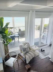 Beachfront beauty in Crystal Beach - Image 5