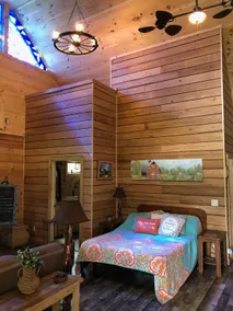 Blue Haven Authentic Log Cabin near Bristol - Image 2