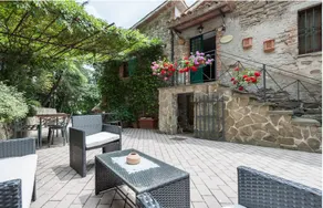 GuestHost - Casale Gli Angeli w/ Garden & Parking - Image 2
