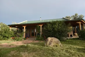 Private Oasis - Taos Home - Hot Tub- Special Rates - Image 2