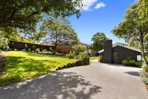 Portsea Escape - Image 2