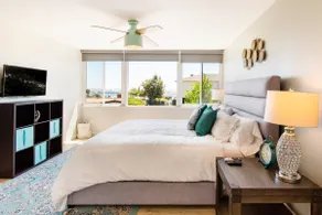 Savor Panoramic Harbor and Skyline Views near Shelter Island - Image 5