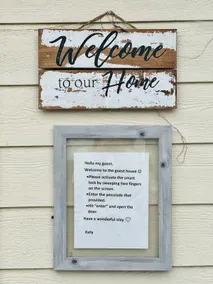 Backyard Guesthouse.Private Entrance,2 BR,Kitchen. - Image 4