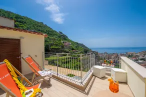 Sunshine Vacation Home with Private Terrace - Image 4