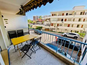 6 pers. Apt. • Center • Air con. • Parking • Sea 100 m away - Image 5