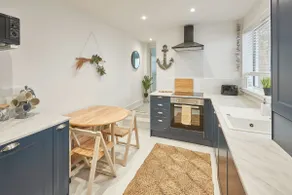 Host & Stay - Retreat By The Sea - Image 4