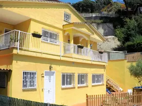 La Casita Amarilla - Image 5