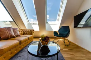 Elegant Penthouse in urban Vienna with Balcony - Image 2