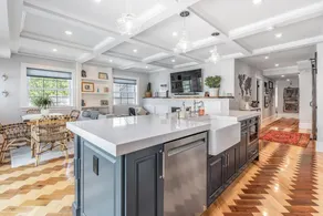 Bright 4BR Home | 2 Kitchens | Walk to Seaport - Image 2