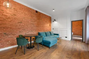 Crooked Tenement Deluxe Apartment 1 in the attic - Image 5