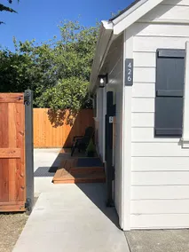 Modern Mini Downtown Arcata Guest House - Image 2
