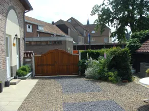 Square farm 3 km from Sint-Truiden/Haspengouw (B) - Image 4