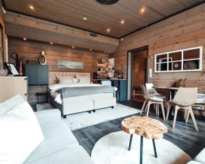 Kalliokuura Suite with own movie teather - Image 5