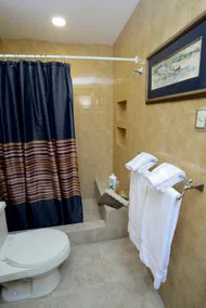 Luxury suite in Urdesa. Modern and cozy. - Image 4