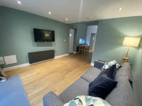 Rosebud Barn (Newly Refurbished) King Bed - Image 4
