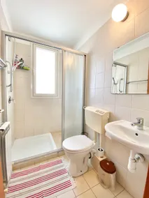 Cozy 3BR Givat Shaul balcony Apt with Lifta view - Image 5
