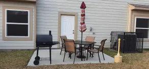 Just a few minutes from Houston Hobby airport - Image 5