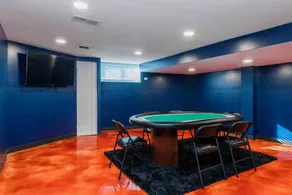 Cheerful 3-bedroom townhome in west rogers park!! - Image 3