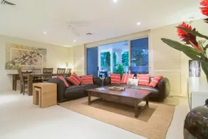 Oceanique - Absolute Beachfront Port Douglas - Image 4