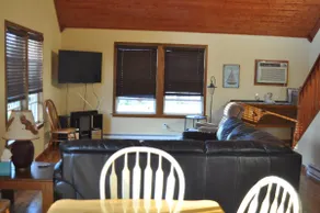 Middle Bass Island Cottage on Golf Course - Image 2