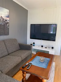 Modern House, Garden, Free Charging and Parking, Tvx3 - Image 4