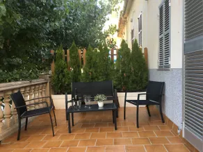 Renovated old house by the sea - Image 3