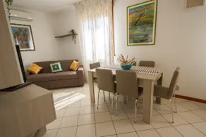 Apartment in Cavallino - Image 2