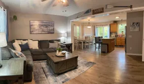 Spacious Home for 14 Guests Near Lake Winnisquam – Close to Everything! - Image 4