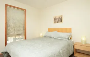 Close to Uni, Stylish Townhouse 2 in Shortland - Image 5