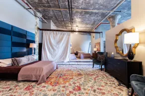 The Derby City Loft, luxury, walk to museum row - Image 3